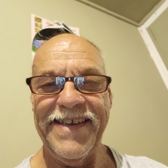 Profile Picture of Charles Shaffer (@chuckshaffer584) on Poshmark