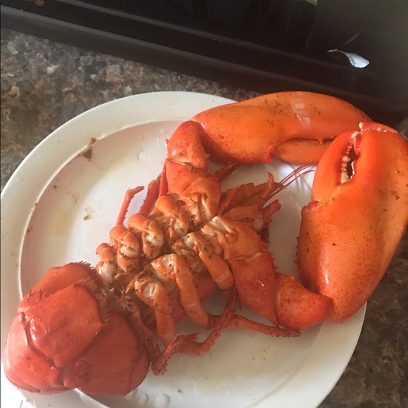 Profile Picture of Ernest Thomas (@intelligent0ne) on Poshmark