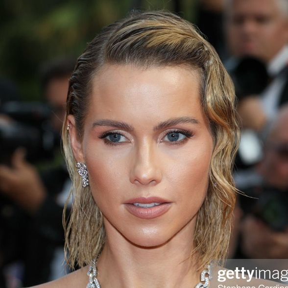 Profile Picture of claireholt (@claireholt) on Tiktok