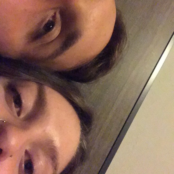 Profile Picture of Alex Uhle (@auhle) on Poshmark