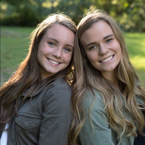 Profile Picture of Meg Sullivan (@megsullivan7) on Poshmark