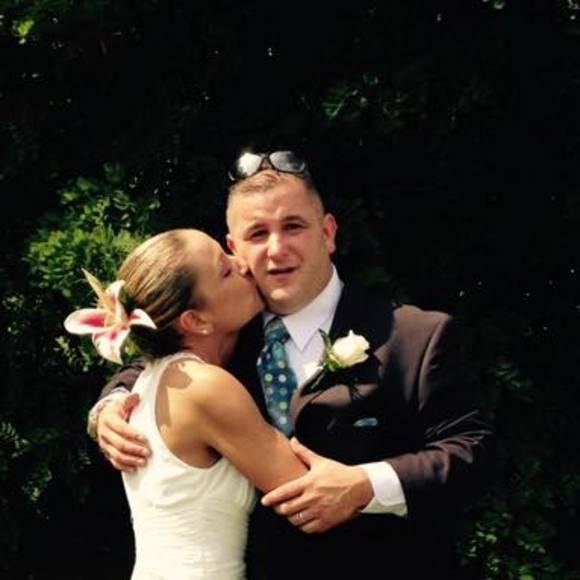 Profile Picture of Robert Murray (@robertrpm32) on Poshmark