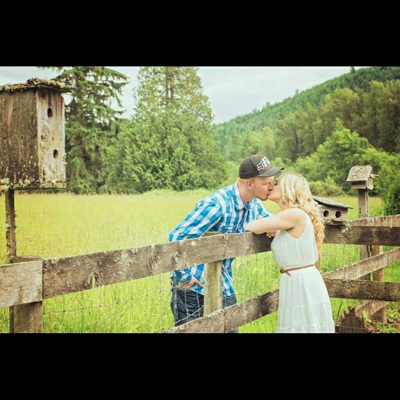 Whitney David - Poshmark Profile Picture of Whitney David (@wducme) on Poshmark