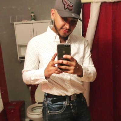 Profile Picture of Juan Navarrete (@navarrete4574) on Twitter