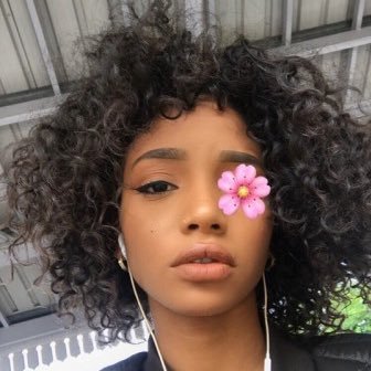 Profile Picture of Ms.Loren 👸🏾 ♥️ (@LaLaLorenFisk) on Twitter