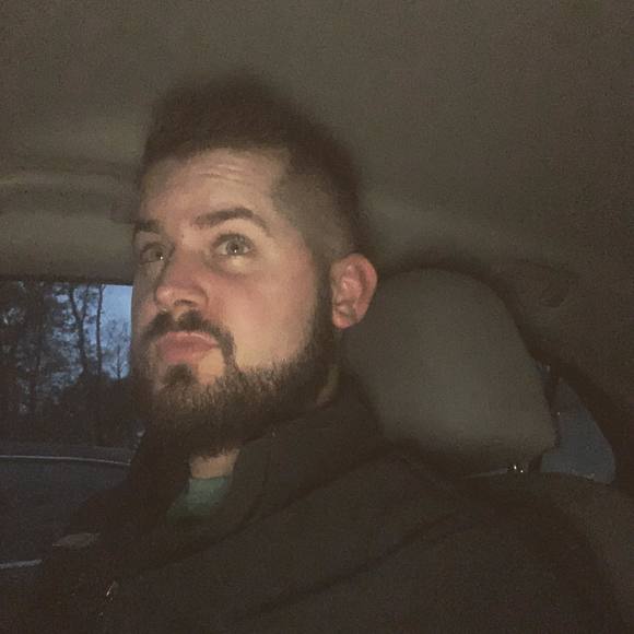 Profile Picture of Jeff Thorpe (@jeffthorpe92) on Poshmark