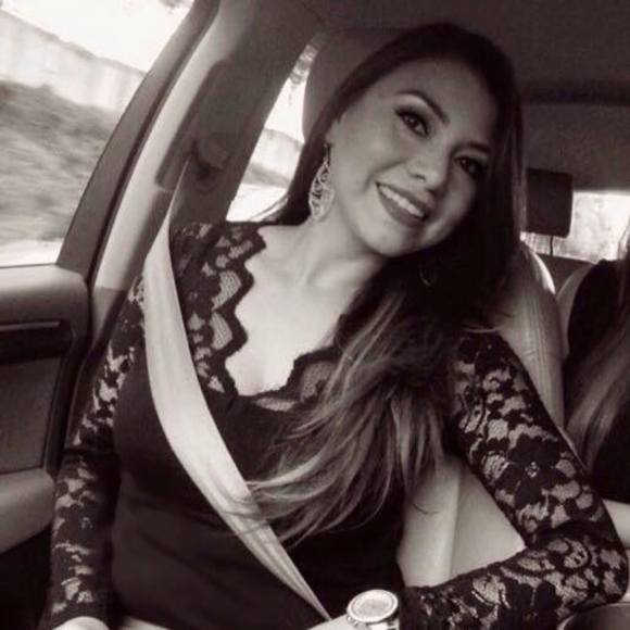 Profile Picture of Maria Monterroso-leinaweaver (@chepitalinda) on Poshmark