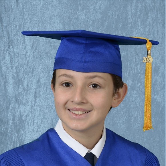 Profile Picture of Gina Karnick (@jngkarnick) on Poshmark