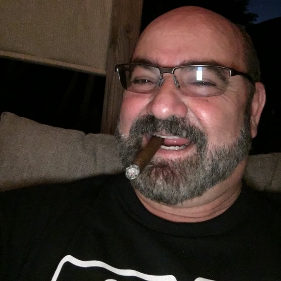Profile Picture of Mike Dennis (@mdennis3966) on Poshmark