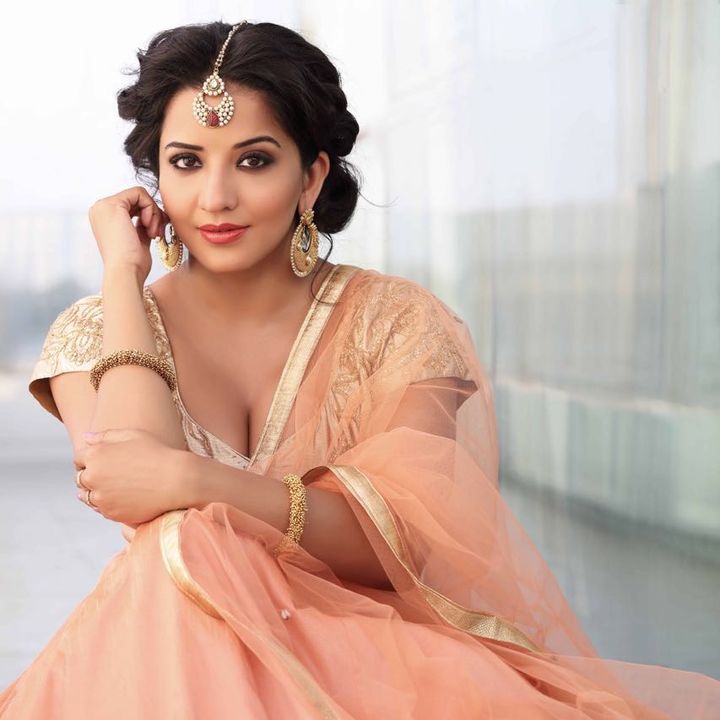 Profile Picture of   Main Khoobsoorat Nahi Hun... (@aslimonalisa) on Tiktok