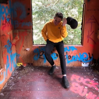 Profile Picture of Christopher Haworth (@Chris_Haworth19) on Twitter