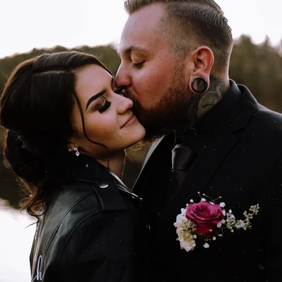 Profile Picture of Kalli Stilson (@noslitsk) on Poshmark