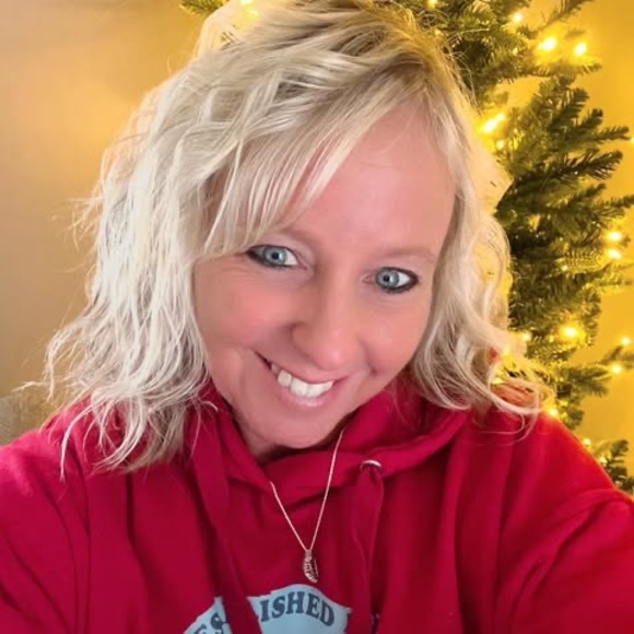 Profile Picture of Nancy Schoffstall (@nschoffstall) on Poshmark