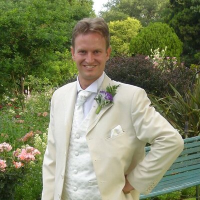 Profile Picture of Esch (@nvanesch) on Twitter