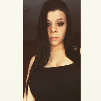 Profile Picture of Courtney Warren (@@courtneywarren2) on Tiktok