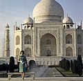 Profile Picture of Jacqueline Kennedy's 1962 goodwill tour of India and Pakistanon Wikipedia