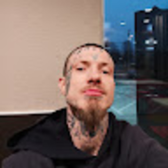 Profile Picture of Paul Grainger (@graingerpaul555) on Poshmark