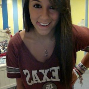 Profile Picture of Tori Pearson (@tori_pearson12) on Myspace