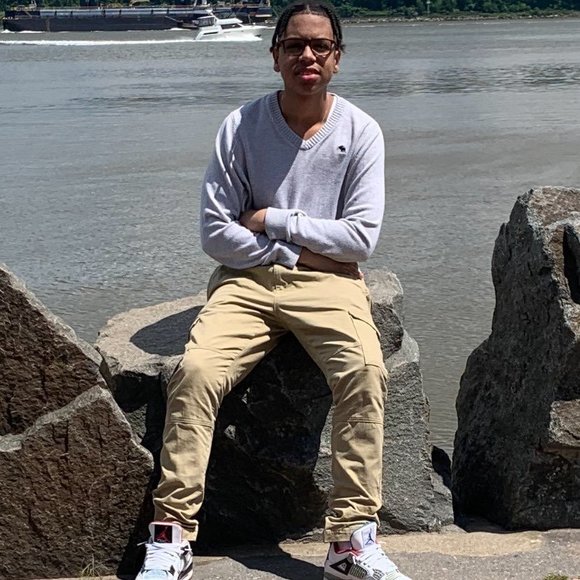 Profile Picture of Angelo Polanco (@gello13) on Poshmark