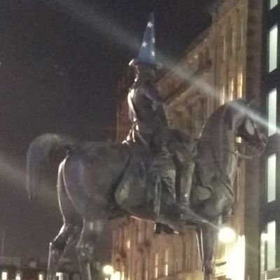 Profile Picture of Mari Everett (@Mari40R) on Twitter