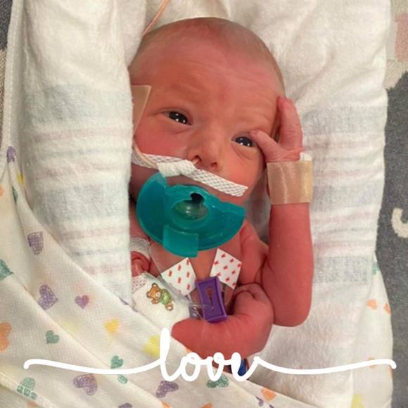 Profile Picture of Becca Unkel (@gatorzgirl420) on Poshmark