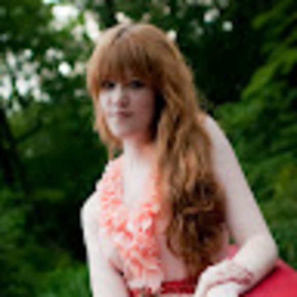 Profile Picture of Mariel Van norman (@melvinopolis) on Poshmark