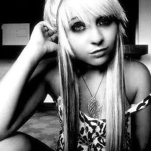 Profile Picture of Melanie Jakobs (@mel_mel_45) on Myspace