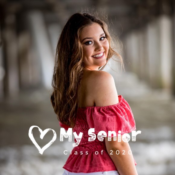 Profile Picture of Andrea Silveira (@asilveira1975) on Poshmark