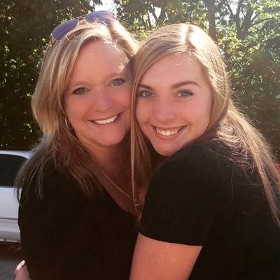 Profile Picture of Sharon Clements (@sharonclements) on Twitter