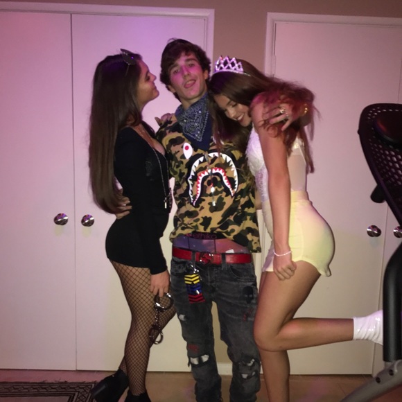 Profile Picture of Blake Erlbeck (@blake1010) on Poshmark