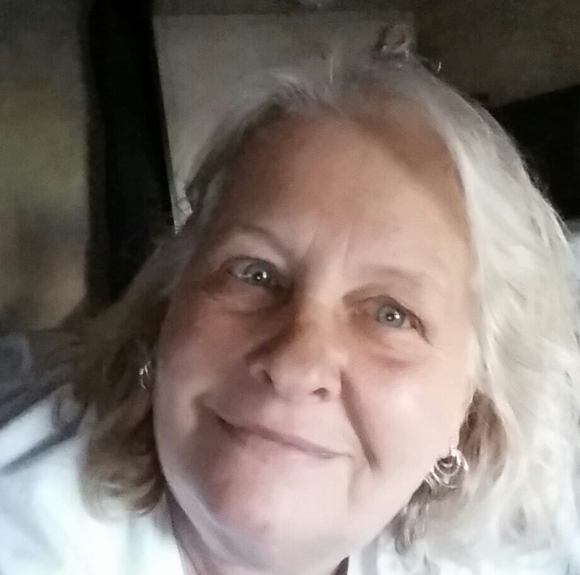 Profile Picture of Nancy Nipper (@nipgator) on Poshmark