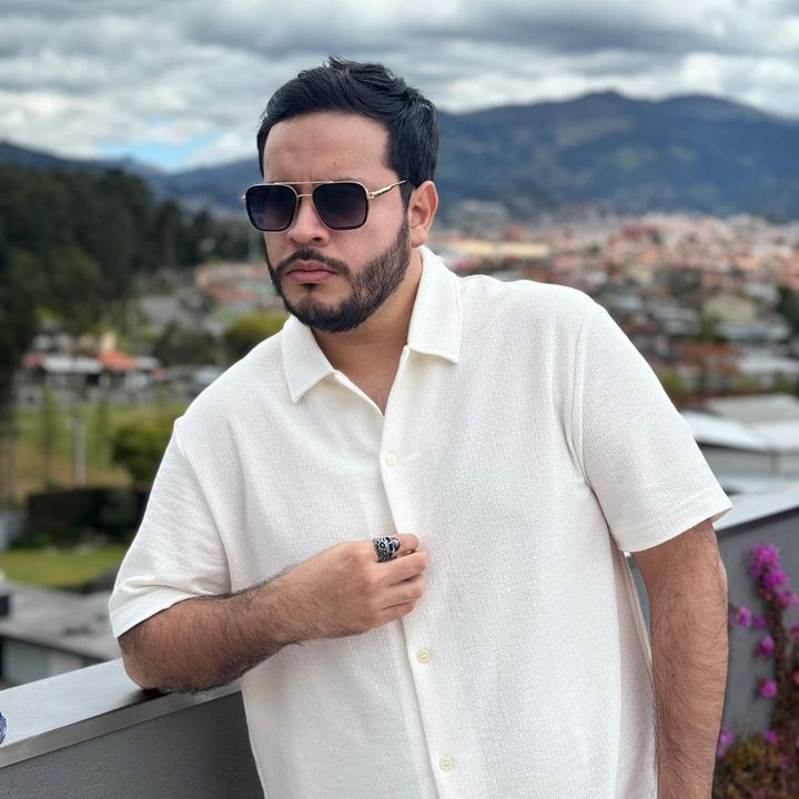Profile Picture of Bryan Chacha (@@bryanstring) on Tiktok