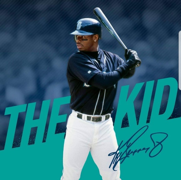 Profile Picture of Dane Garrett (@danegarrett23) on Poshmark