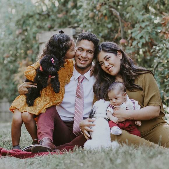 Profile Picture of Joselyne Vicuna (@joselynev) on Poshmark