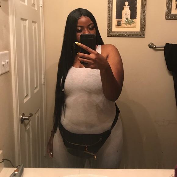 Profile Picture of Aeri Taylor (@goofievibez) on Poshmark