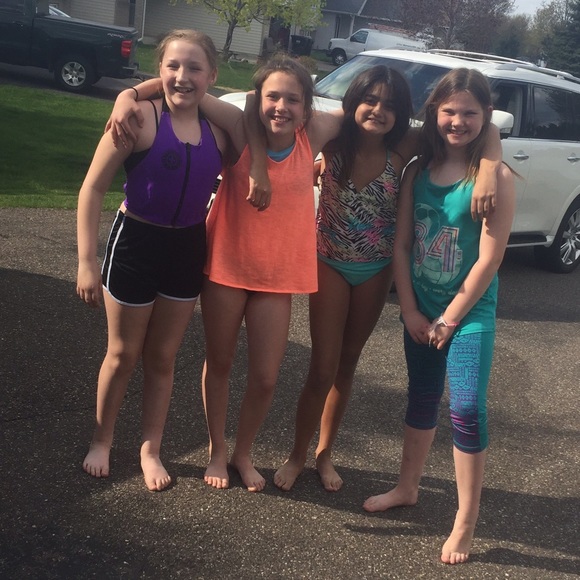 Profile Picture of Evyn Eppinga (@eppinga11) on Poshmark