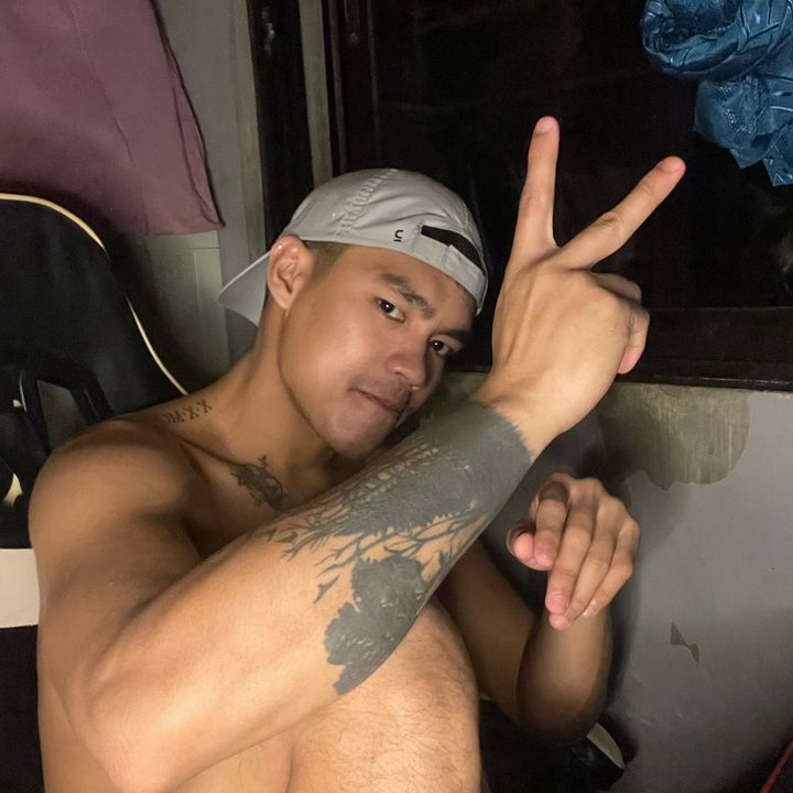 Profile Picture of J O N N A T H A N (@jonnathanparco_) on Tiktok