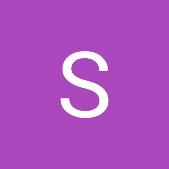 Profile Picture of Stephanie Engram (@stephanieengram) on Poshmark