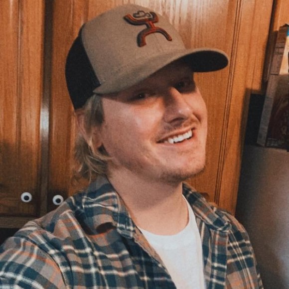 Profile Picture of Nicholas Barden (@nbarden69) on Poshmark