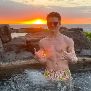 Profile Picture of Ian (@officialiankeim) on Instagram