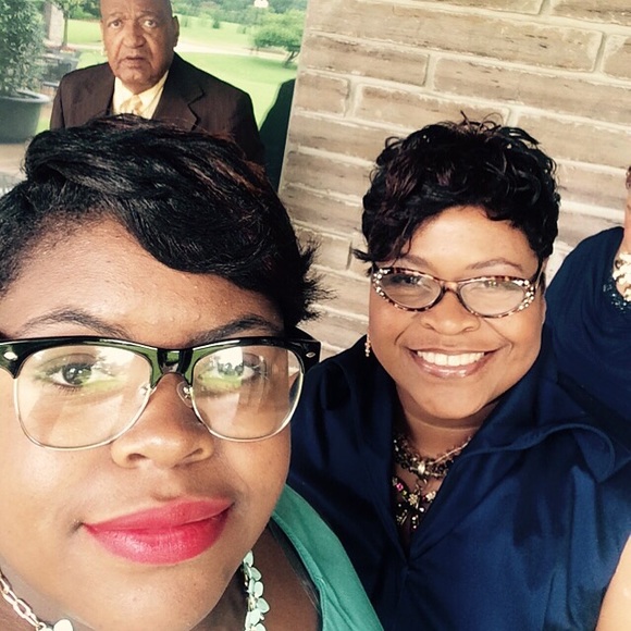 Profile Picture of Carrington Townsend (@carrietownsend) on Poshmark