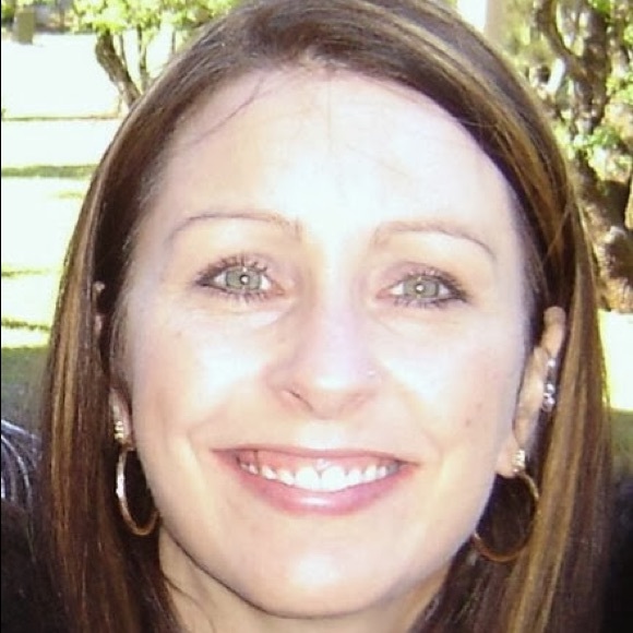 Profile Picture of Monika Winnicki (@monikawinnicki) on Poshmark