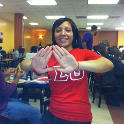 Profile Picture of Domonique Gibson (@11charlieB) on Twitter