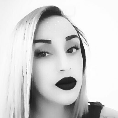 Profile Picture of  ♥lacks Zemog ♥ (@Nancy71994315) on Twitter