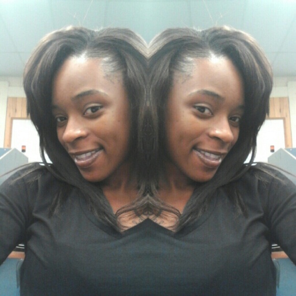 Profile Picture of Liqueshu Conrod (@liquesha22) on Poshmark