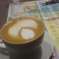 Profile Picture of Allison Lowery (@DaveFerrett1) on Twitter