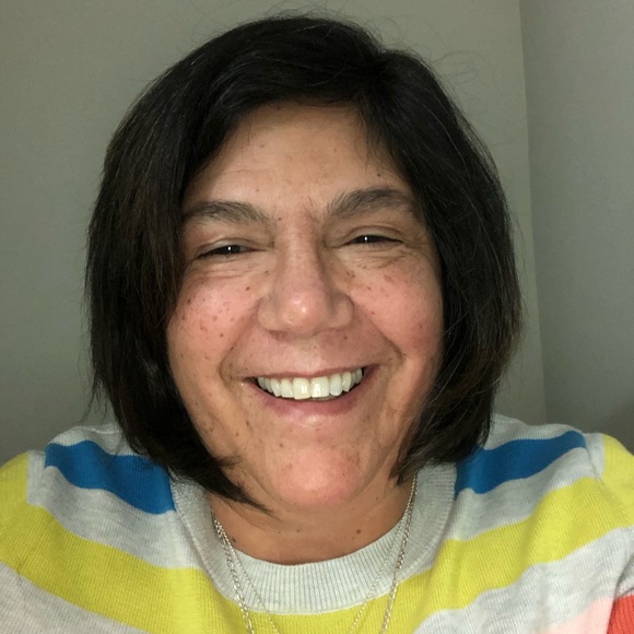 Profile Picture of Pj Cirillo (@nonna0115) on Poshmark