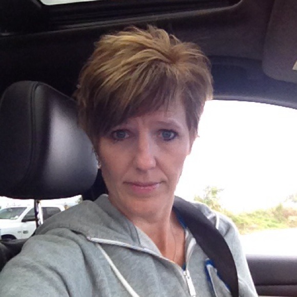 Profile Picture of Michelle Renninger (@mrenninger) on Poshmark