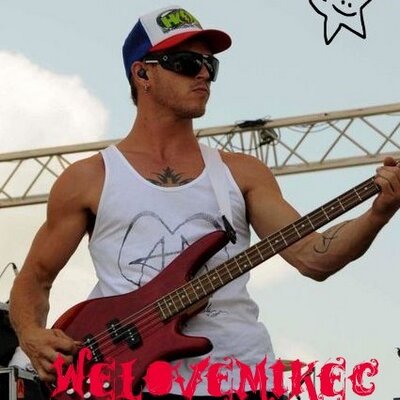 ♡PAM ♡ - Twitter Profile Picture of ♡PAM ♡ (@WeLoveMikeC) on Twitter