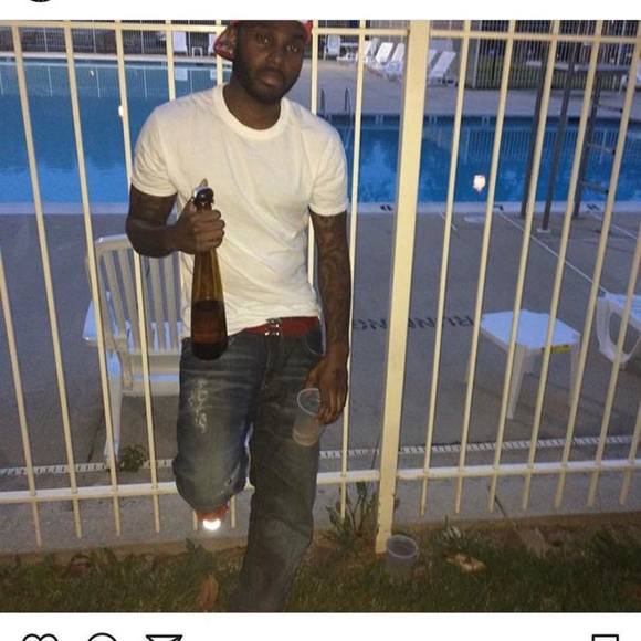 Profile Picture of Jahmal armstrong Armstrong (@slaymal28) on Poshmark